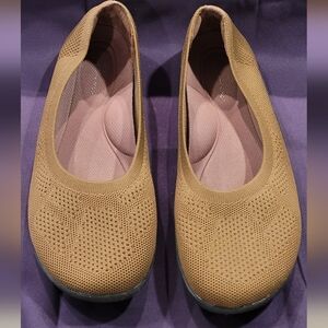 Arromic Ballet Flats for Women